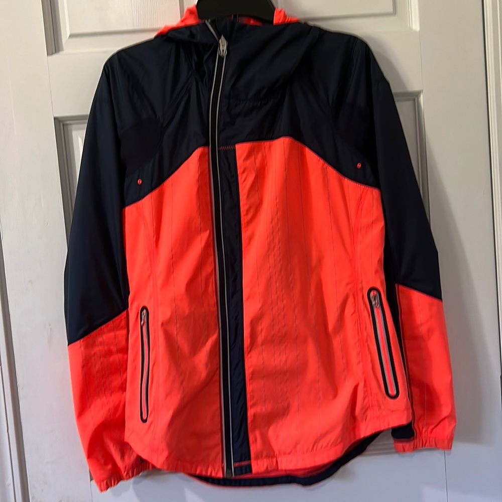 Lululemon insulated windbreaker